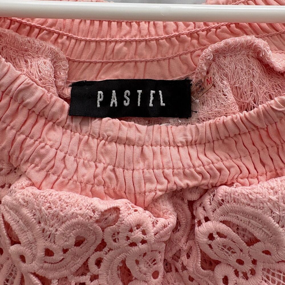 Pastel All Lace Top Size Medium Color Peach EUC - Picture 5 of 10